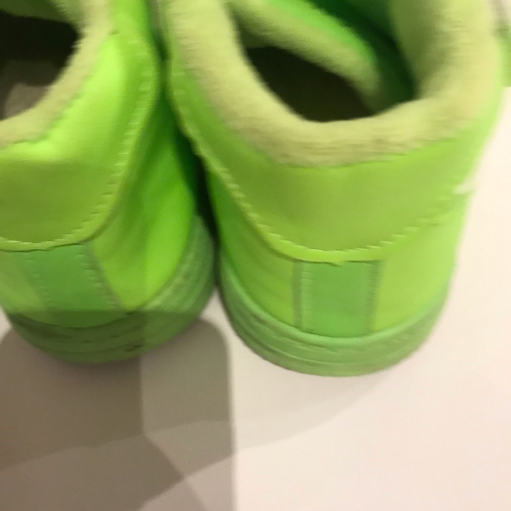 Nike shoe​​​​​​​​ - Picture 5 of 8